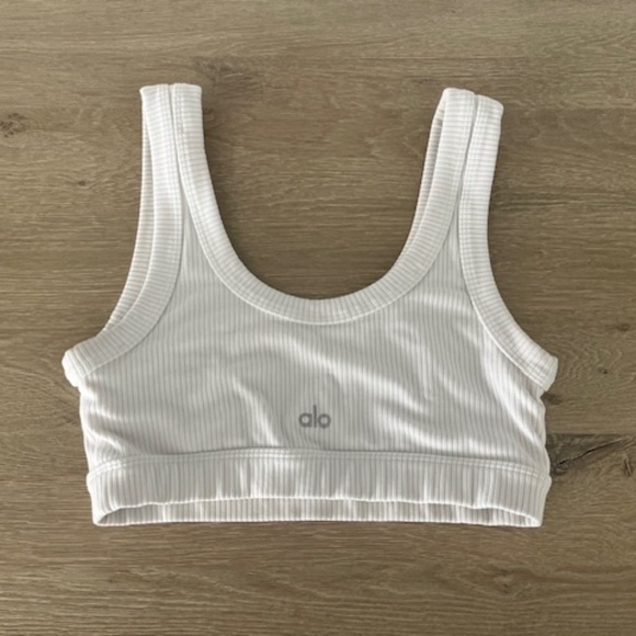 ALO Yoga Wellness Bra White Size SM Small Athleisure Lounge Pilates Sports Bra - Picture 5 of 7